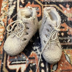 Open Edit Toddler 7D Sherpa Style Boots